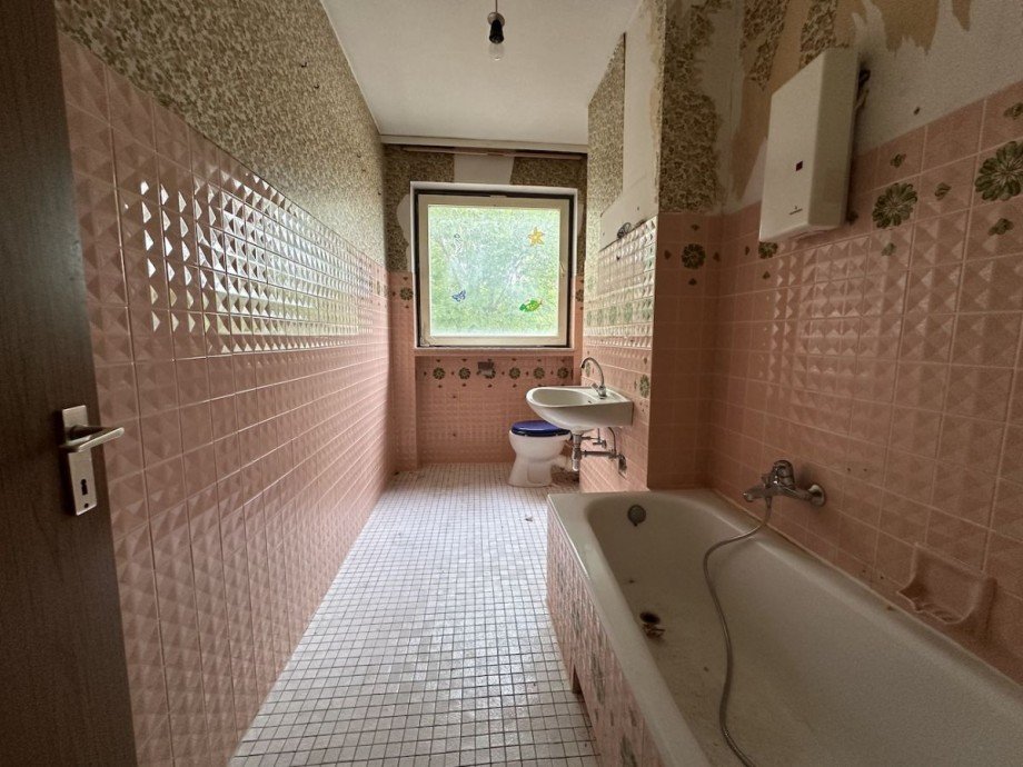 Badezimmer Etagenwohnung Bischofsheim