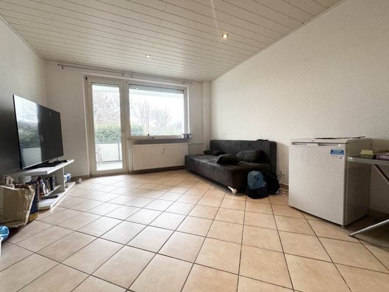 Wohnzimmer 1 Gro�-Gerau Erdgeschosswohnung Clever investieren! Kompakte 1-Zimmer Wohnung in gefragter Lage von Gro�-Gerau