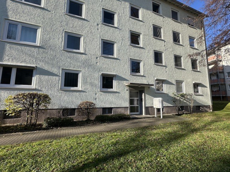 Ansicht 1 Wiesbaden-Biebrich Wohnung Gepflegte 2-Zimmer-Wohnung mit Balkon in zentraler Lage von Wiesbaden-Biebrich