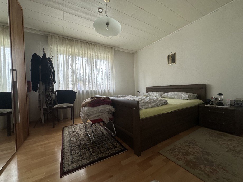 Schlafzimmer EG Mehrfamilienhaus R�sselsheim