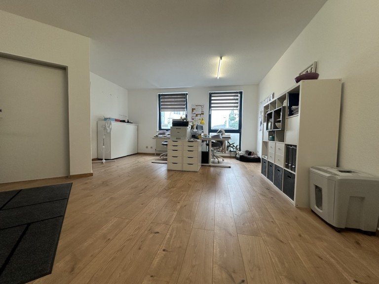 Office: Kunden Bereich Rodgau B�ro / Praxis Attraktive Gewerbefl�che f�r B�ro, Praxis oder Dienstleistungsunternehmen