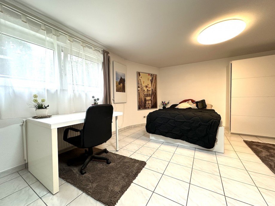 Schlafzimmer Einlieger Einfamilienhaus Ginsheim