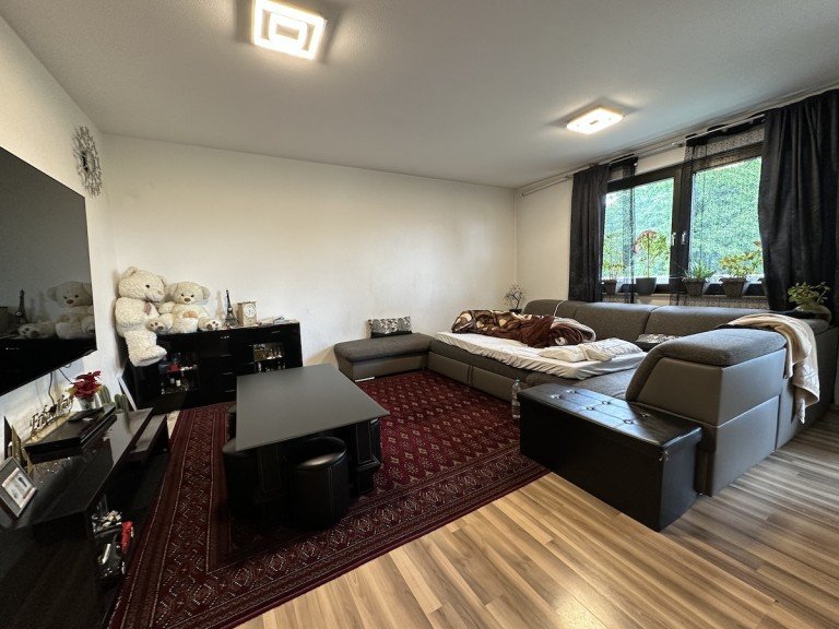 Wohnzimmer Frankfurt-Sachsenhausen Etagenwohnung Charmante 3,5 Zimmer Wohnung im Herzen von Frankfurt-Sachsenhausen