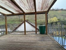 Terrasse **VERKAUFT**Wohnidylle im Mittelrheintal: Zweifamilienhaus mit Hanglage