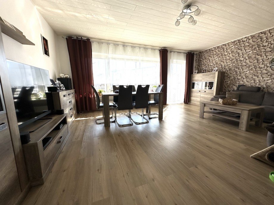 Wohnzimmer Etagenwohnung Bischofsheim