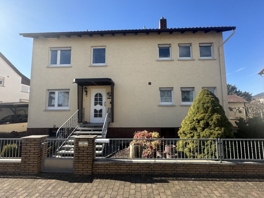 Frontansicht Haus Riedstadt