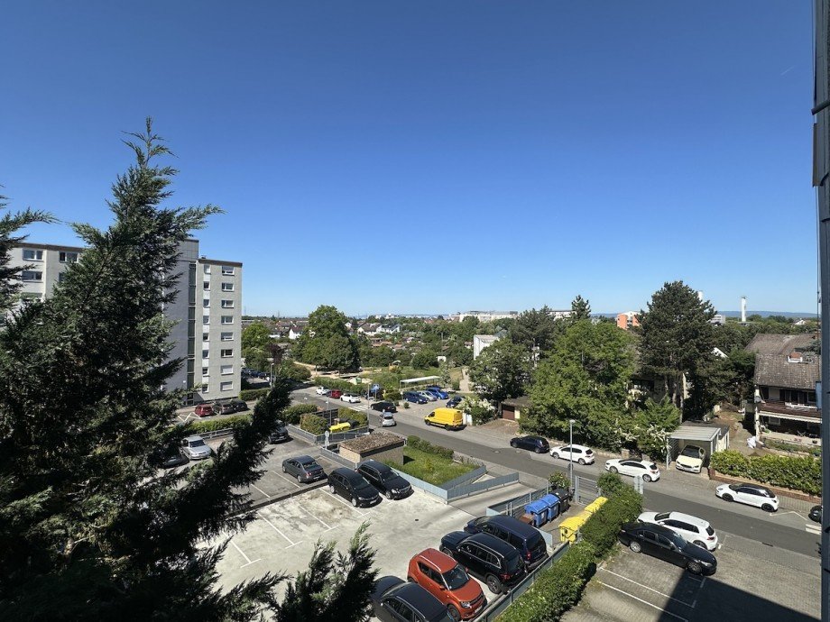 Aussicht LoggiaHEIC Etagenwohnung R�sselsheim