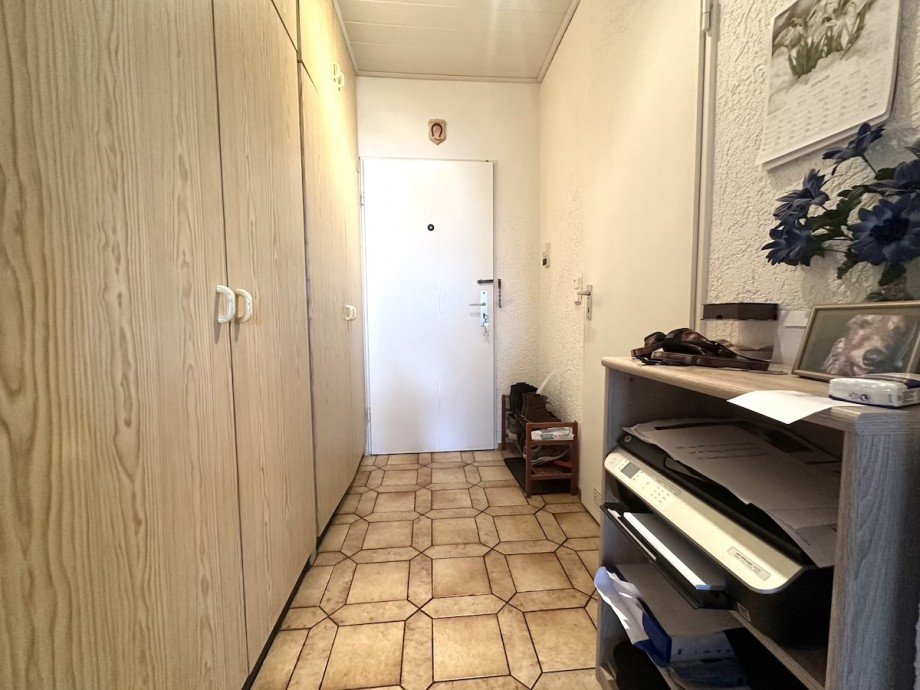 Flur Etagenwohnung Gro�-Gerau