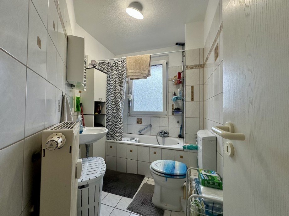 Badezimmer Etagenwohnung Bischofsheim