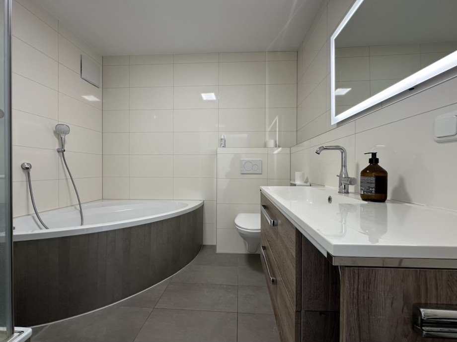 Badezimmer Penthousewohnung R�sselsheim