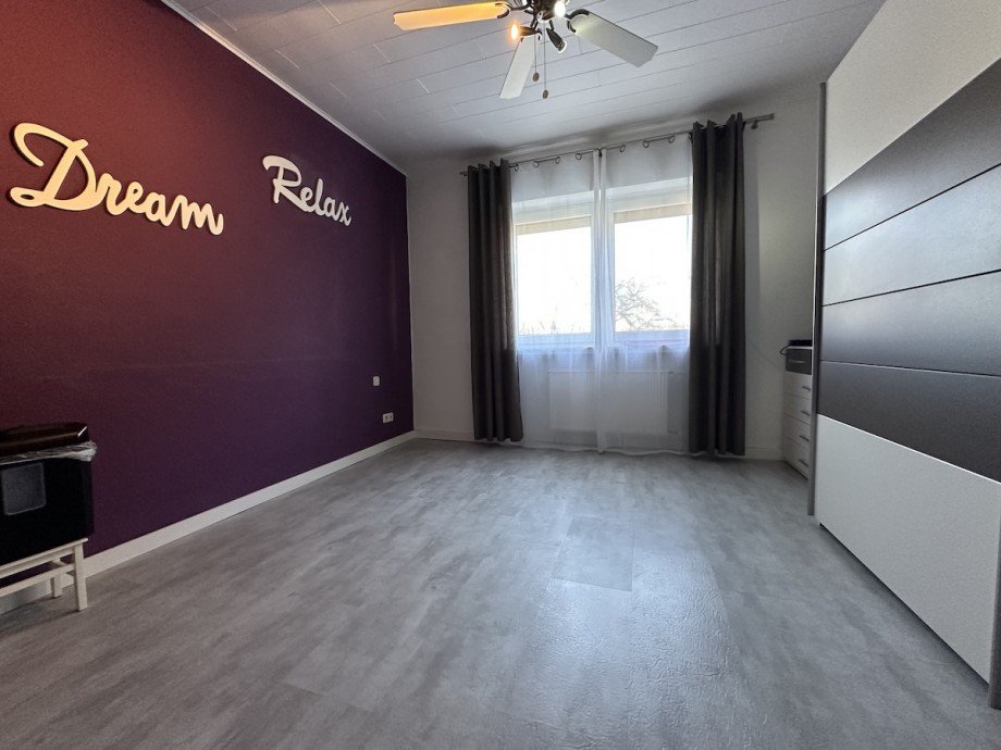 Schlafzimmer Etagenwohnung Bischofsheim