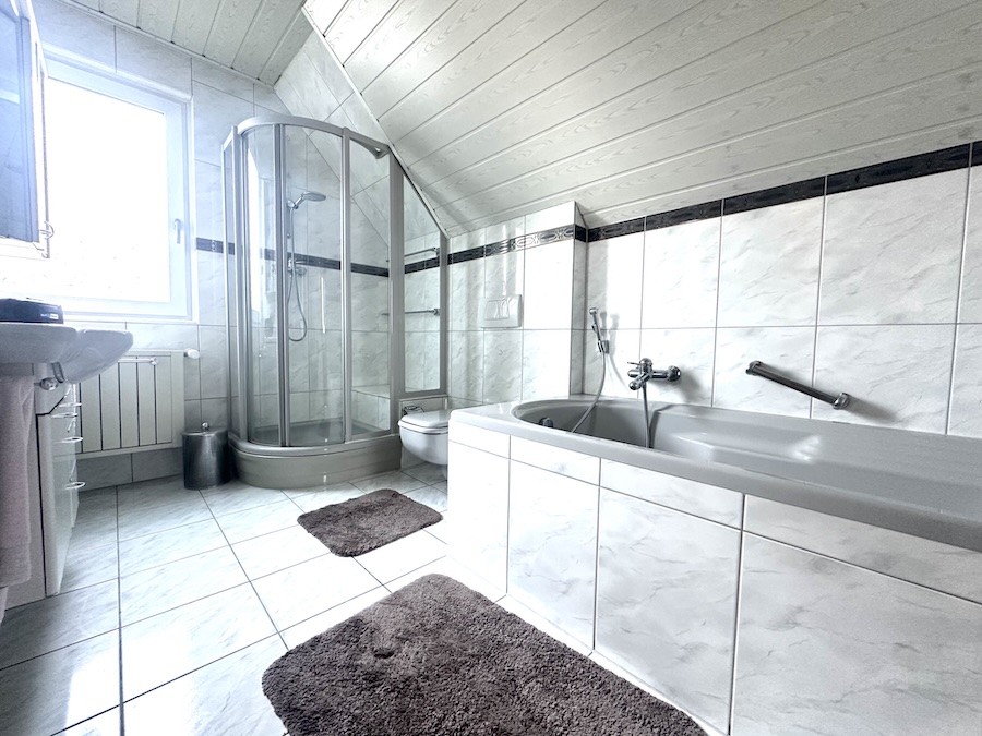 Badezimmer Einfamilienhaus Nauheim