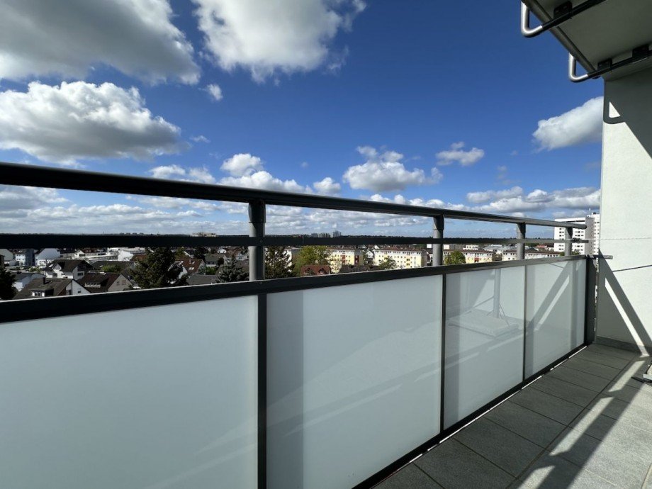 Balkon 1 Etagenwohnung Heusenstamm