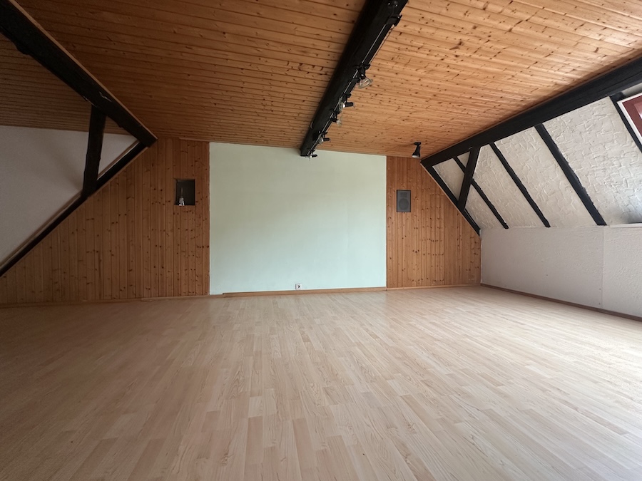 Wohnzimmer Dachgeschoss Zweifamilienhaus Manubach
