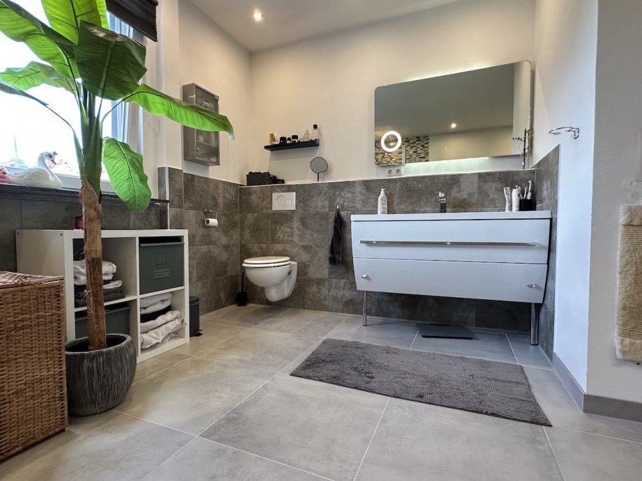 Badezimmer Mehrfamilienhaus Bischofsheim