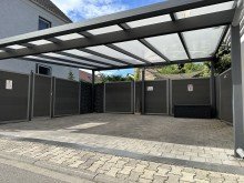 Carport f�r 2 Autos ***VERKAUFT***Traumhaftes 1-2 Familienhaus mit Pool: Wohnen in der Oase der Entspannung